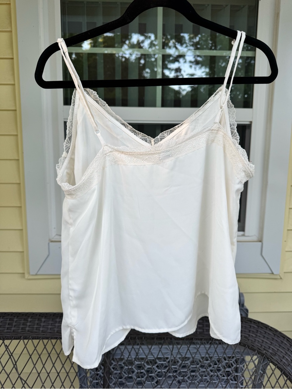 Old Navy Lace-Trim Satin Camisole - Ivory - Picture 4 of 8